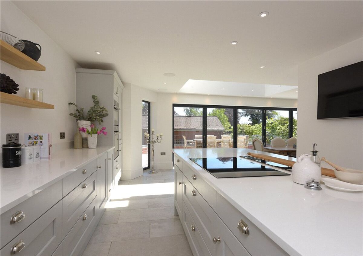 house for sale in Hanbury Park Road, Worcester, Worcestershire, WR2