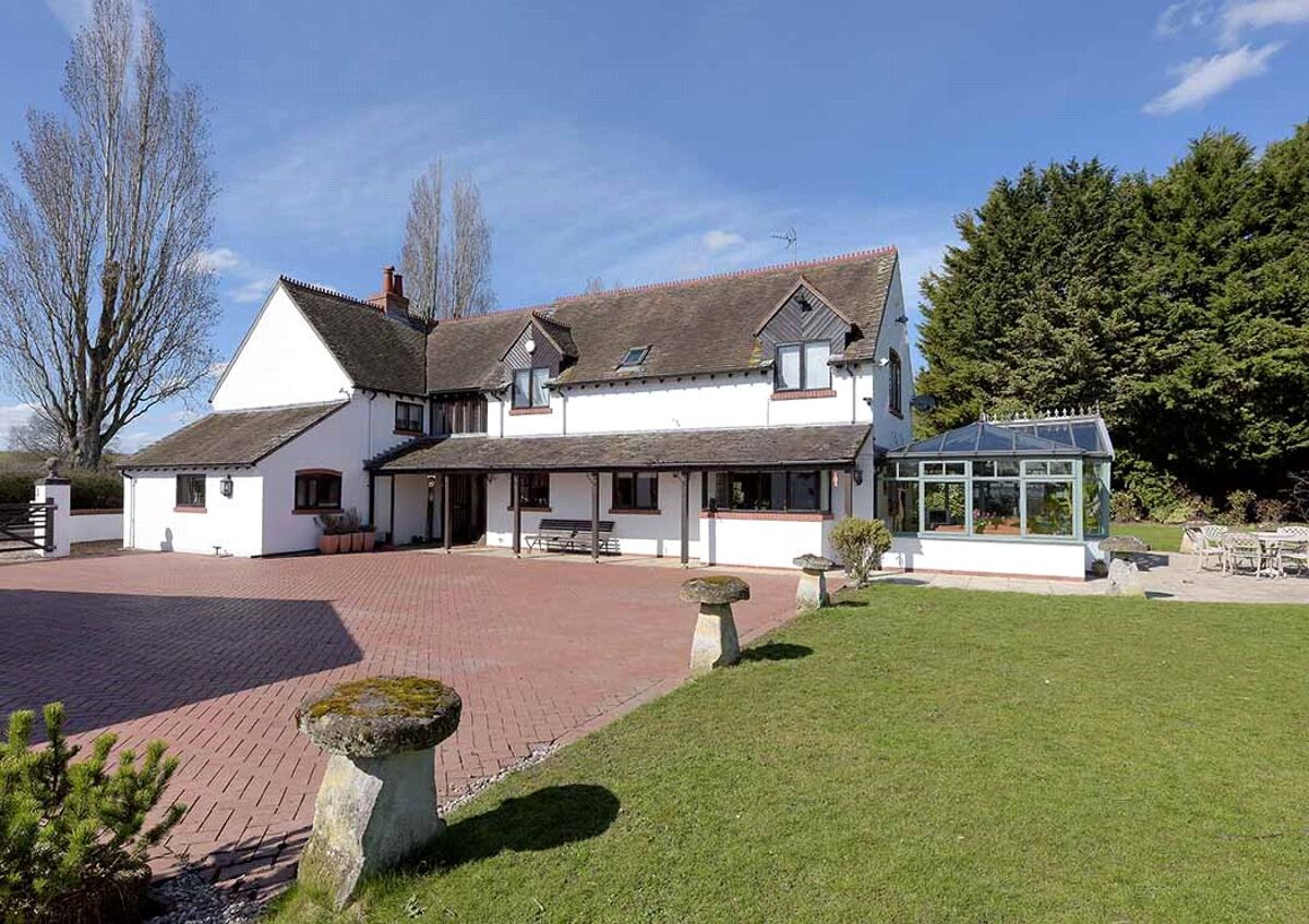 house for sale in Baughton Lane, Earls Croome, Worcester