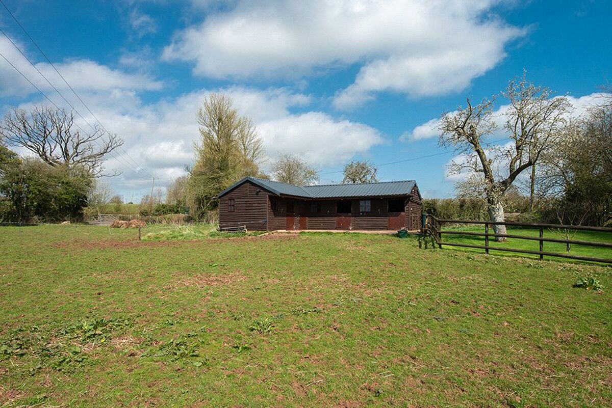 house for sale in Acton Beauchamp, Worcester, Worcestershire, WR6