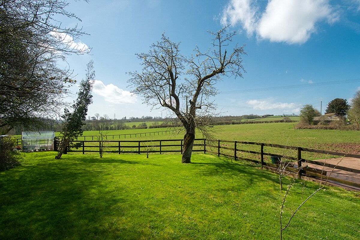 house for sale in Acton Beauchamp, Worcester, Worcestershire, WR6