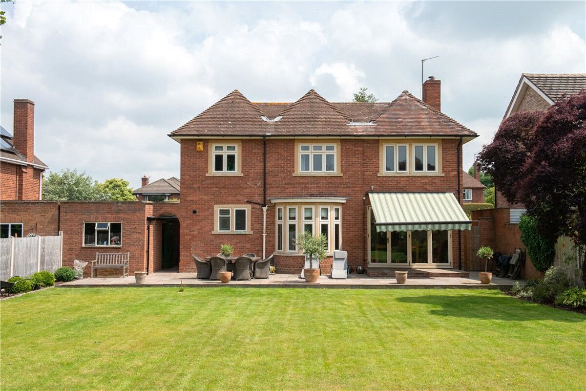 house for sale in Chamberlain Road, Worcester, Worcestershire, WR2