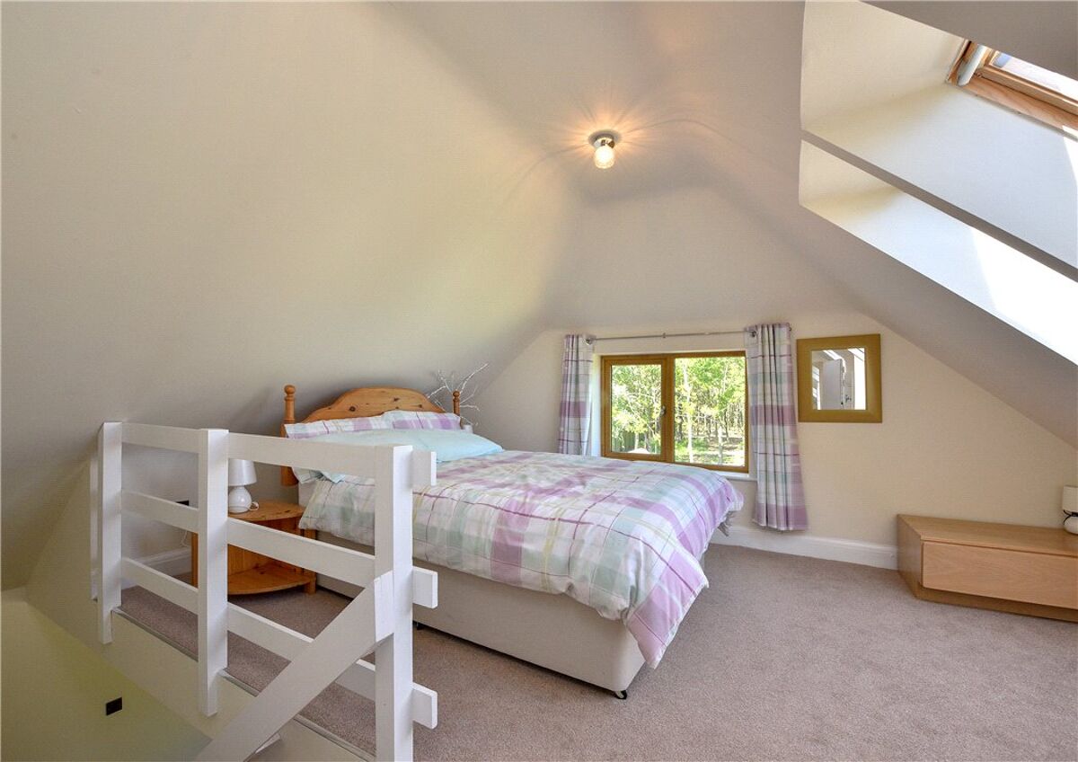 house for sale in Worcester Road, Drakes Broughton, Pershore