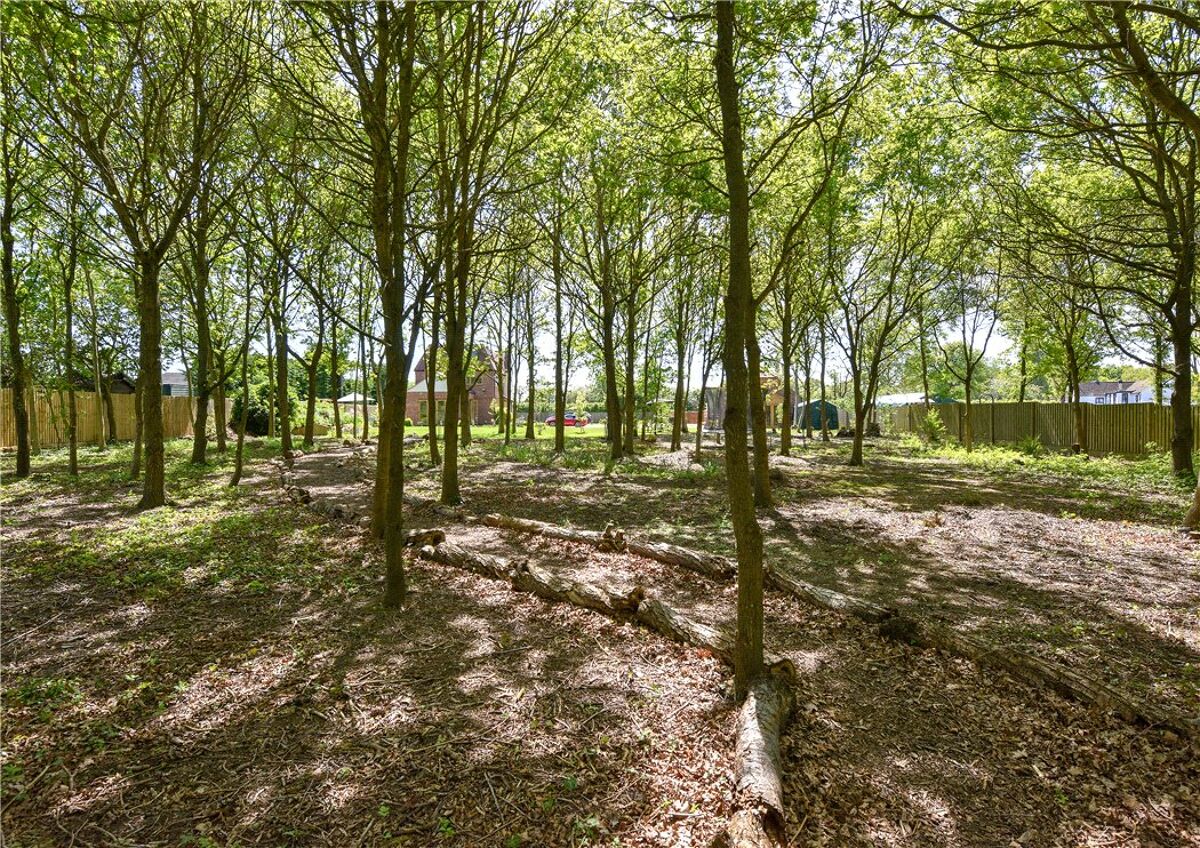 house for sale in Worcester Road, Drakes Broughton, Pershore