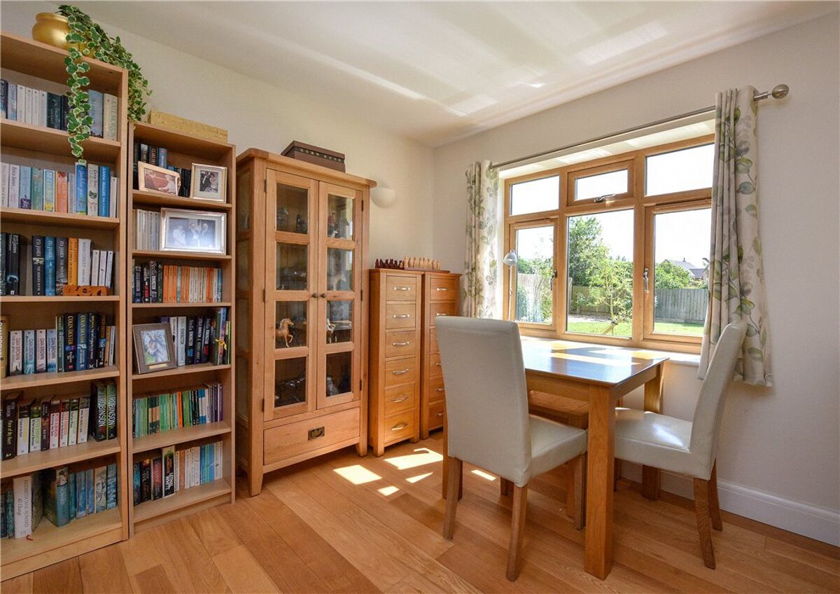 house for sale in Worcester Road, Drakes Broughton, Pershore, Worcestershire, WR10 WRC190117