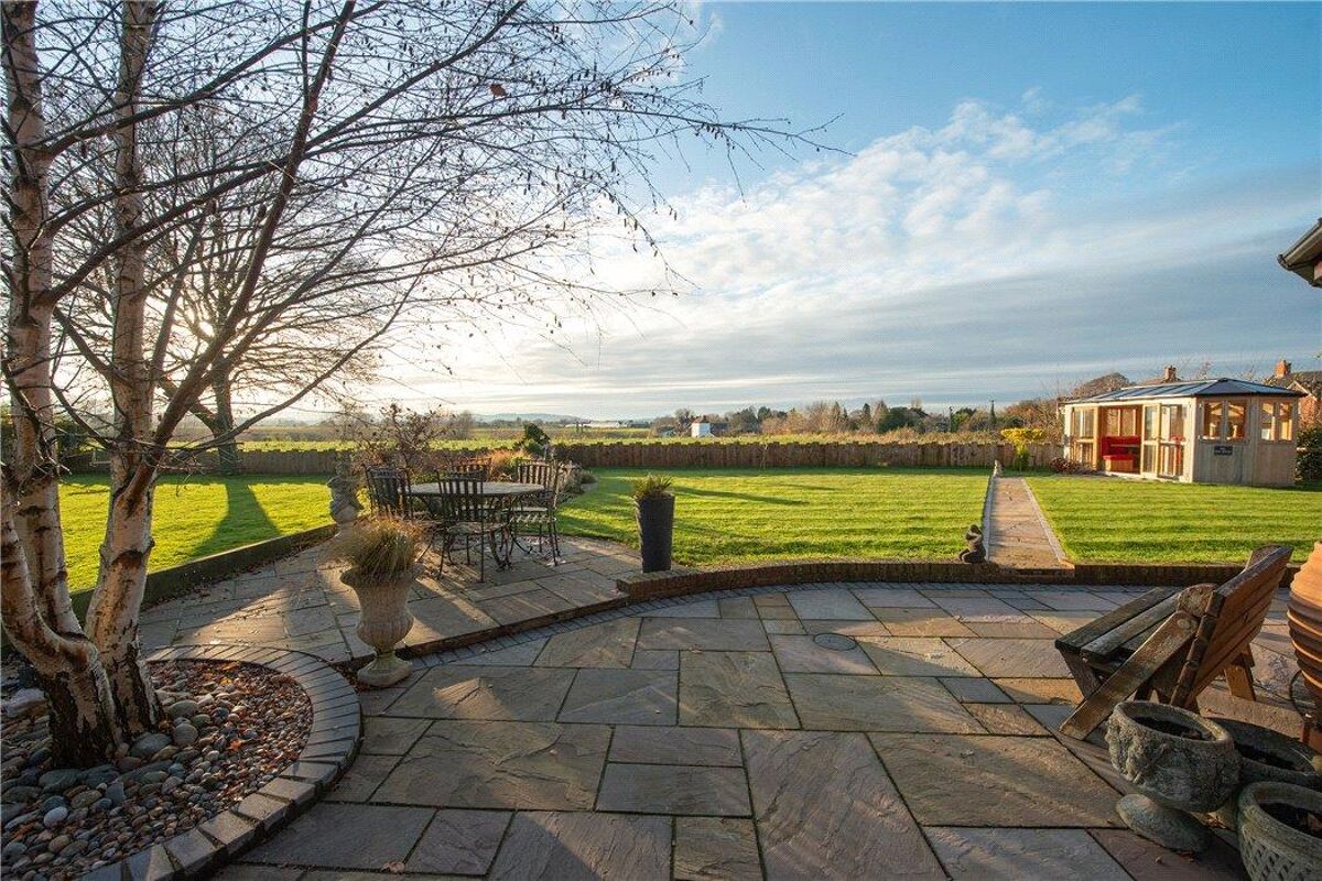 house for sale in Bransford Road, Rushwick, Worcester, Worcestershire