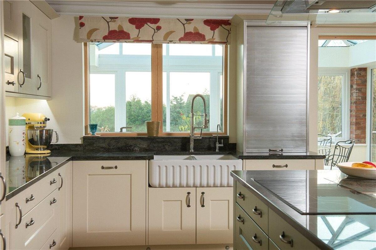 house for sale in Peachfield Road, Malvern, Worcestershire, WR14