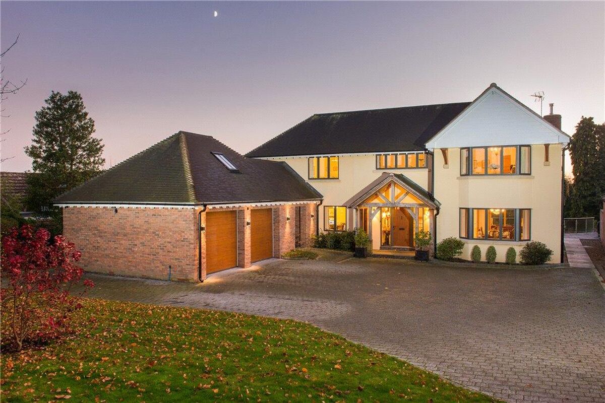 house for sale in Peachfield Road, Malvern, Worcestershire, WR14