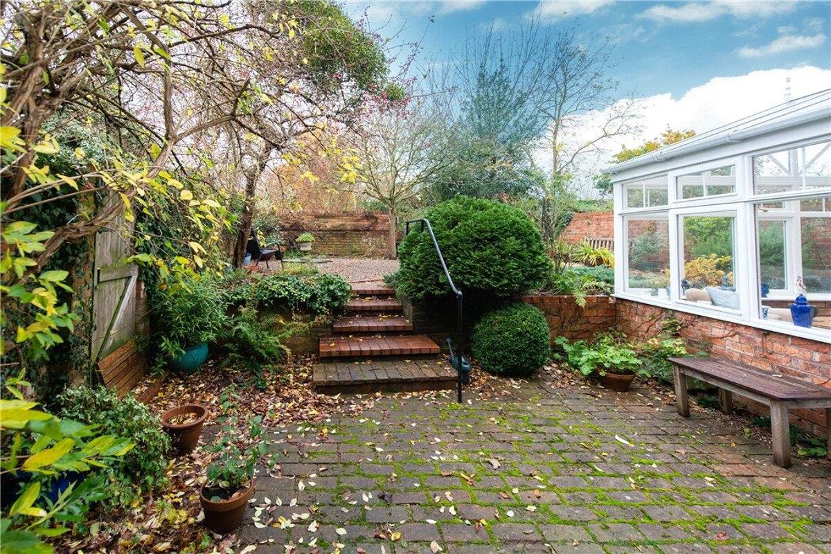 house for sale in Priest Lane, Pershore, Worcestershire, WR10