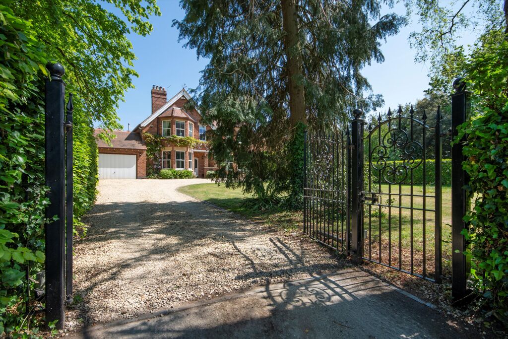 Image of Station Road, Churchdown, Gloucestershire, GL3