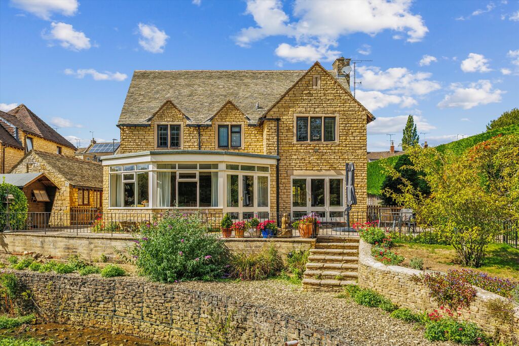 Image of Silk Mill Lane, Winchcombe, Cheltenham, Gloucestershire, GL54