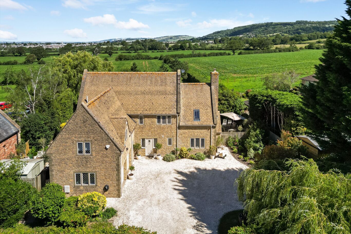 Image of Southam Lane, Southam, Cheltenham, Gloucestershire GL52