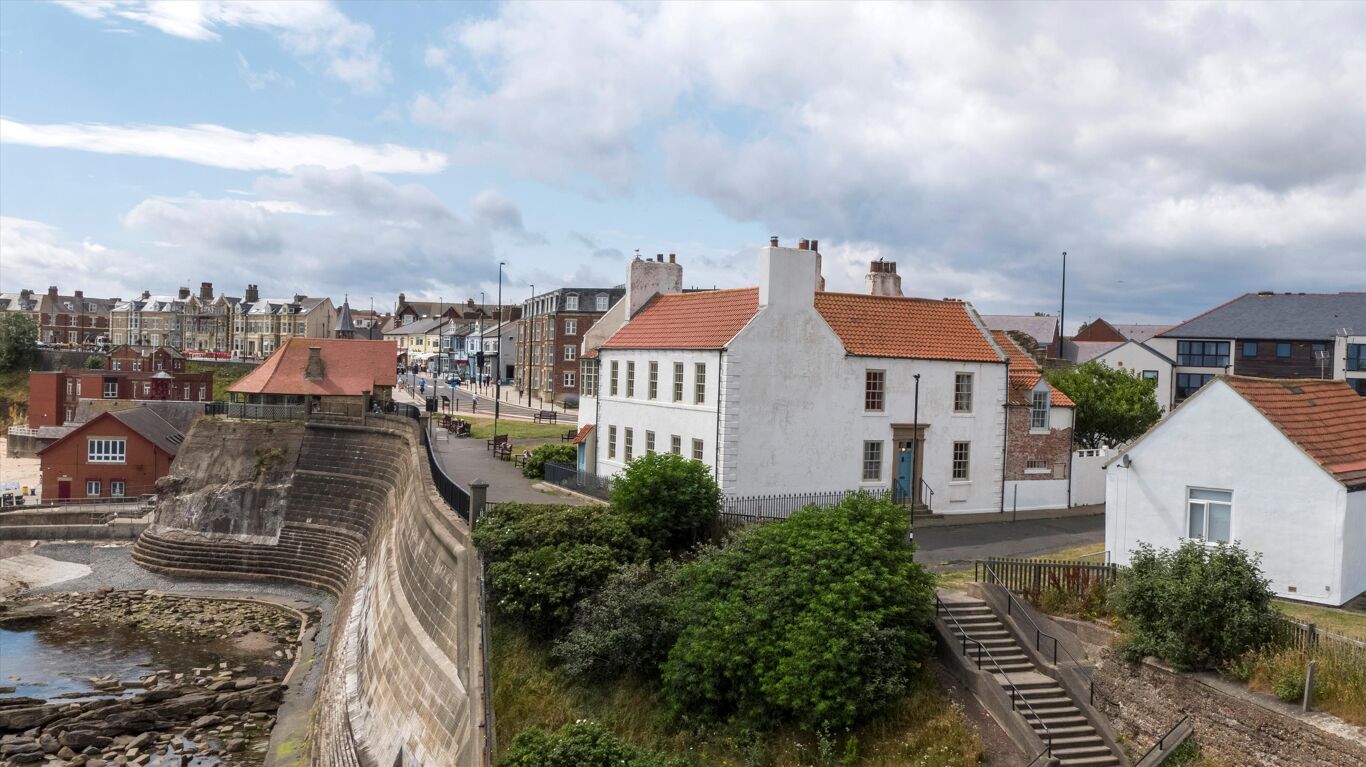 Image of Bank Top, Cullercoats, North Shields, Tyne and Wear NE30