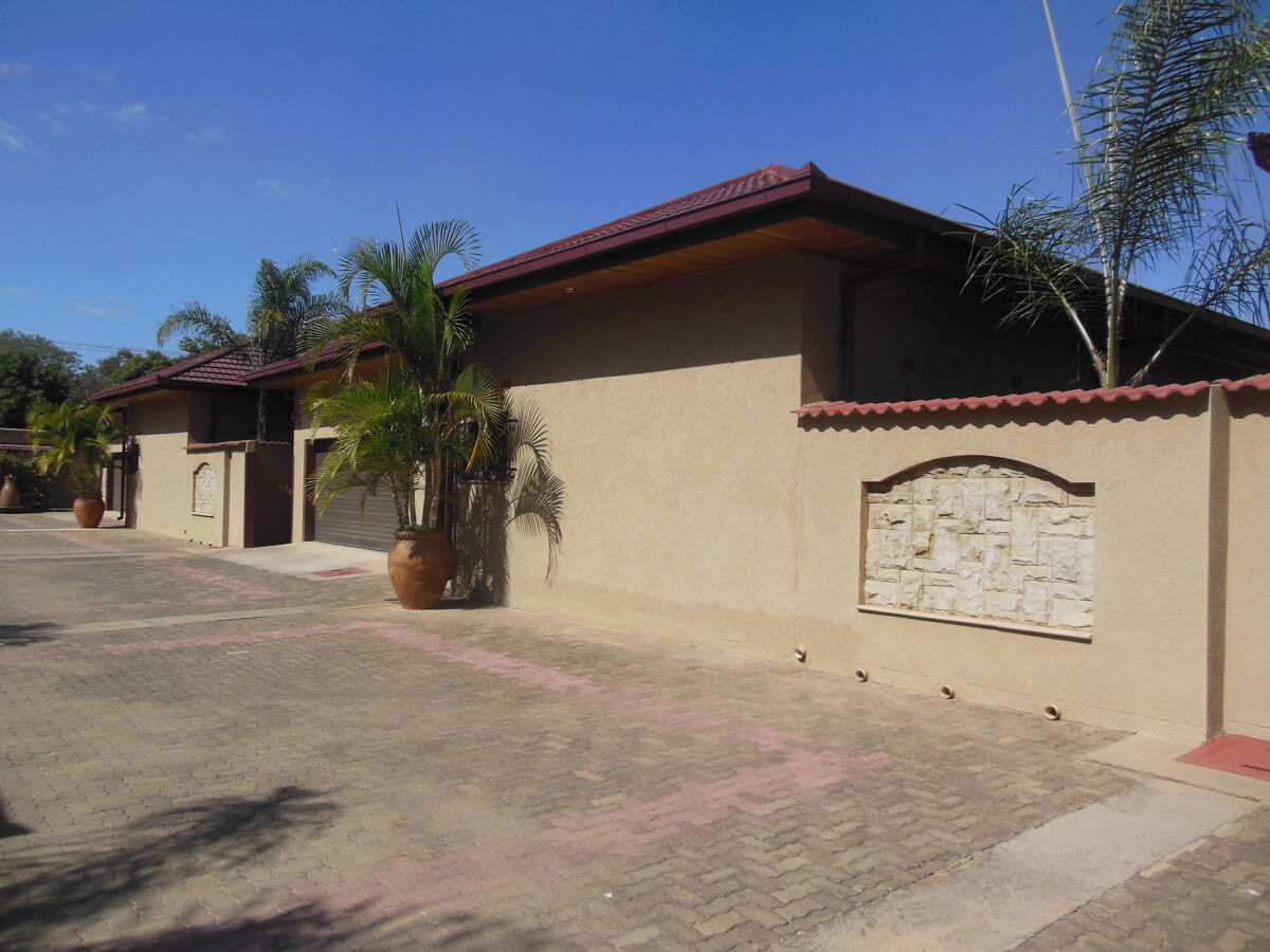 House to rent in Andrew Mwenya Road, Rhodes Park, Lusaka ZM0874