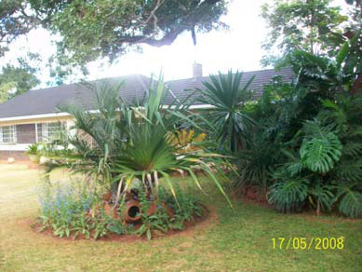 house for sale in GREENDALE NORTH/KAMFINSA, Bloomfiled Road, Harare