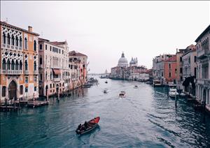 10 reasons to buy10 reasons to buy - in Venice